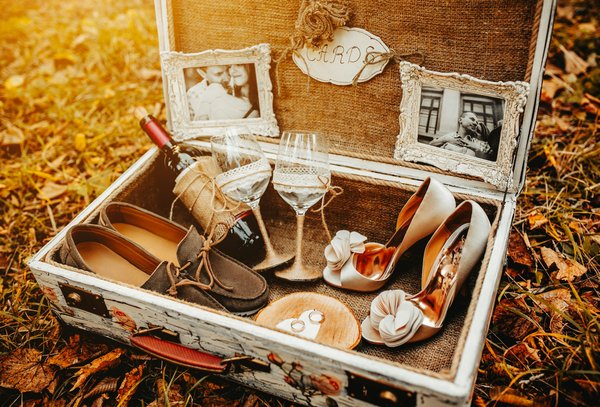 ¿Cómo usar accesorios grandes sin sobrecargar el outfit?